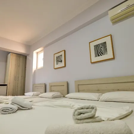 Billy Hotel Himare