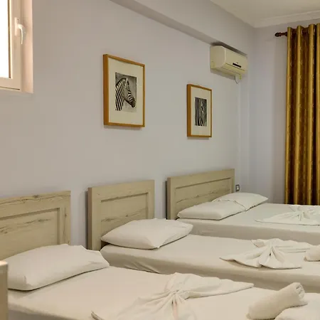 Billy Hotel Himare